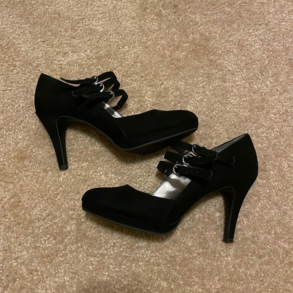 Worthington Closed Toe High Heels